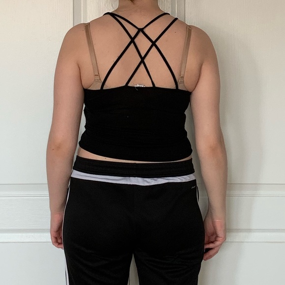 Black cropped tank top - Picture 4 of 5